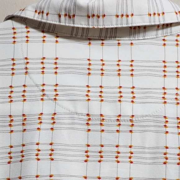 Nike short sleeve button-up shirt size Xlarge color white/ red - Picture 4 of 5